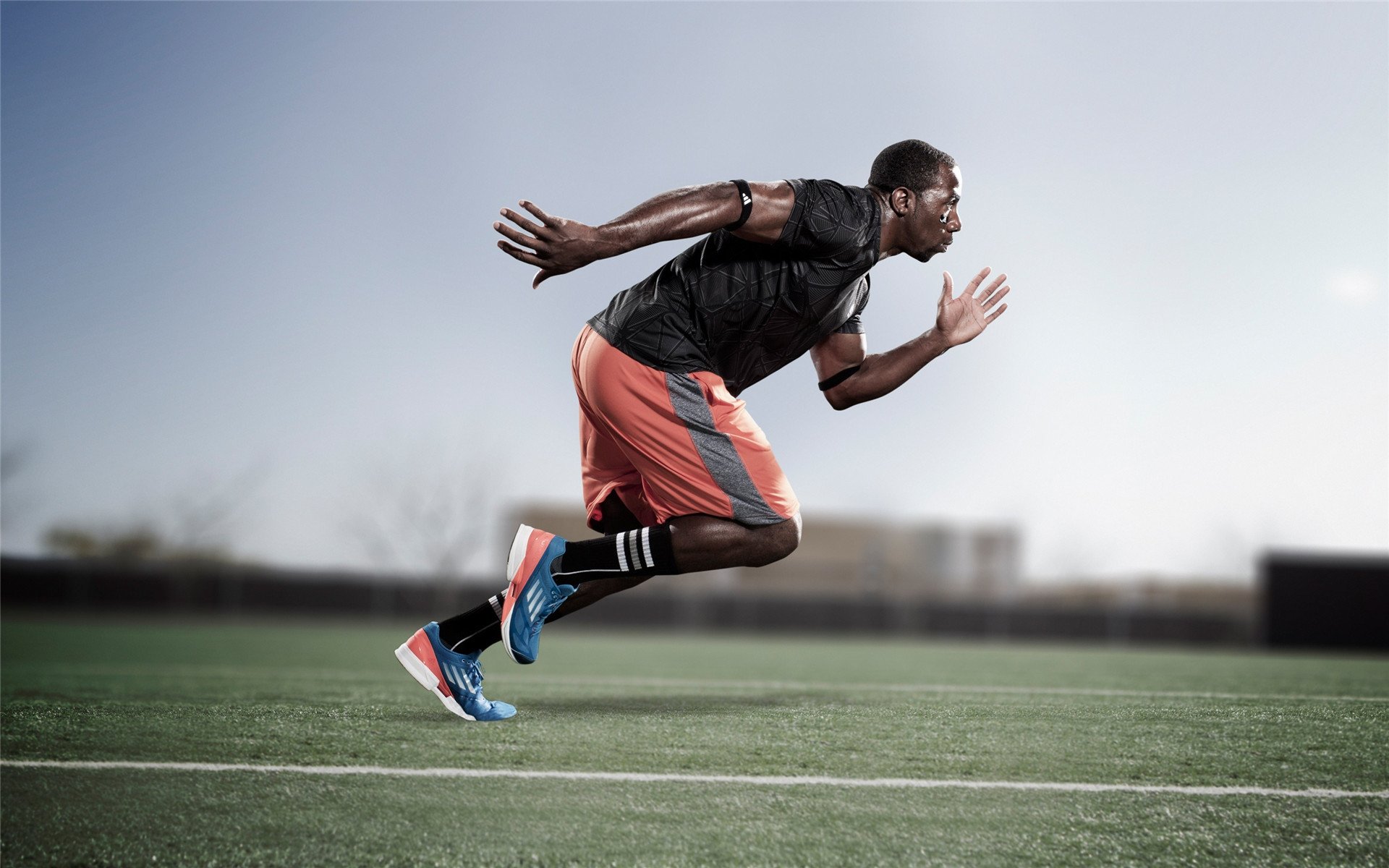 德甲关键扑救多次救主,比赛精彩片段频繁出现,德甲对抗